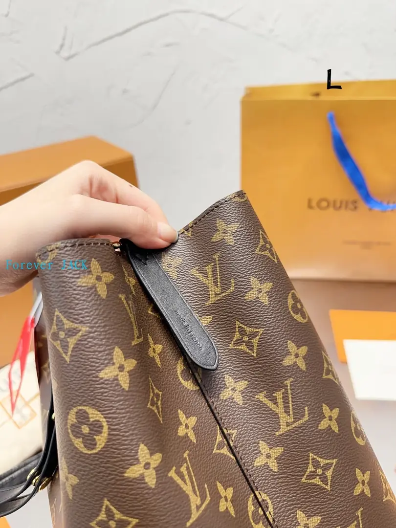 4724-58.8$-LV gallery