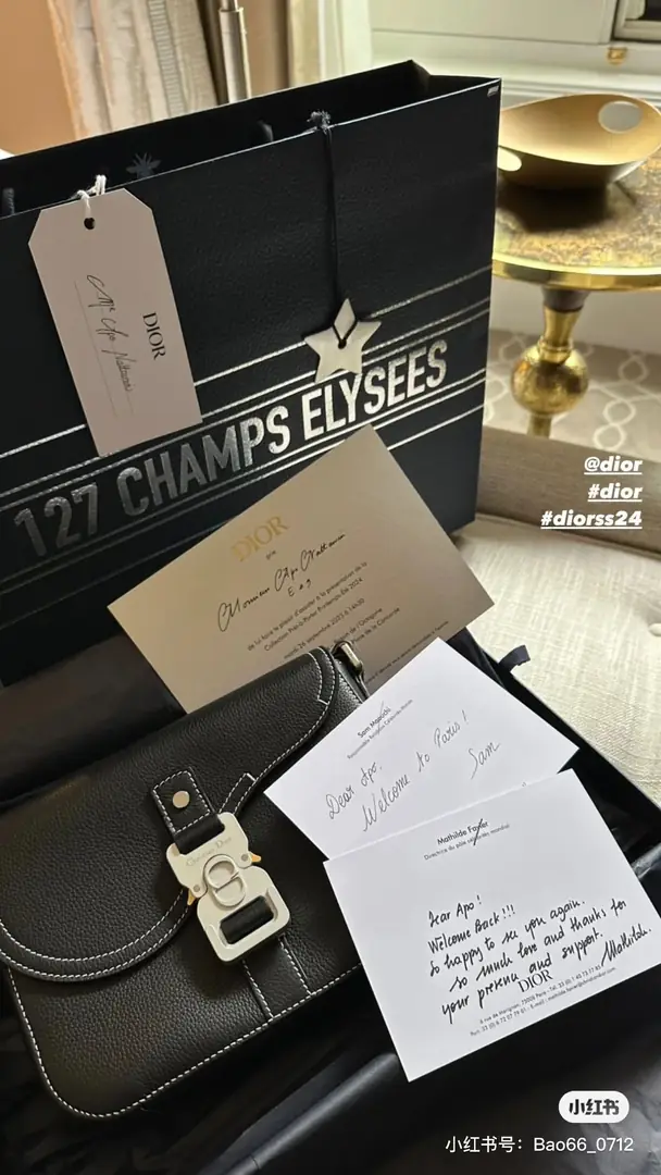 4782-81.66$-DIOR gallery