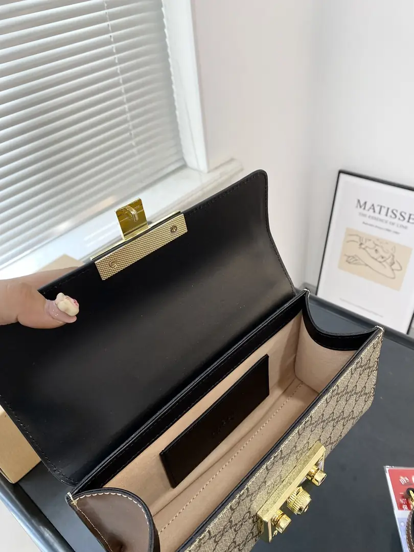 4808-66.66$-gucci gallery