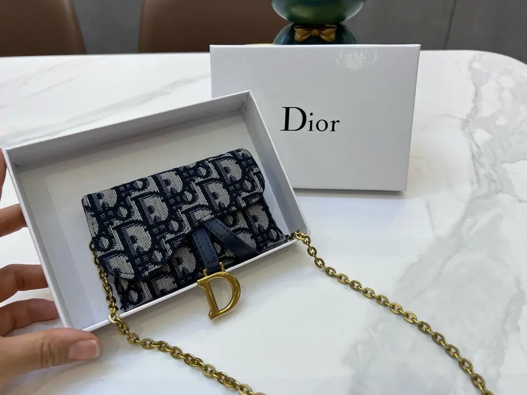 4811-52.66$-dior gallery