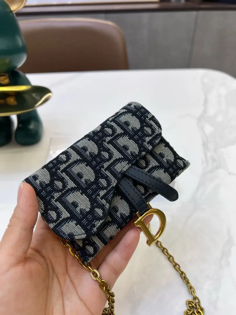 4811-52.66$-dior gallery