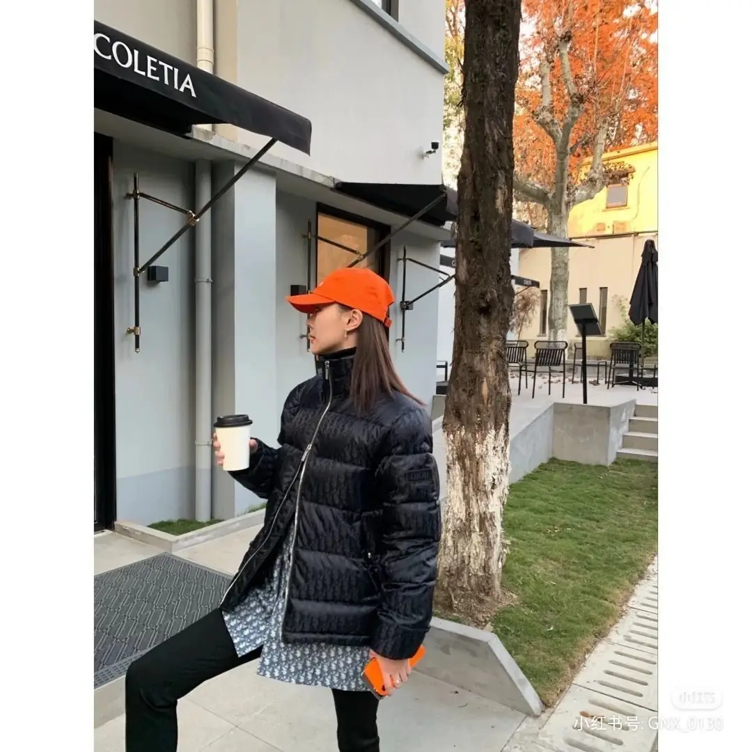 4836-66.88$-DIOR gallery