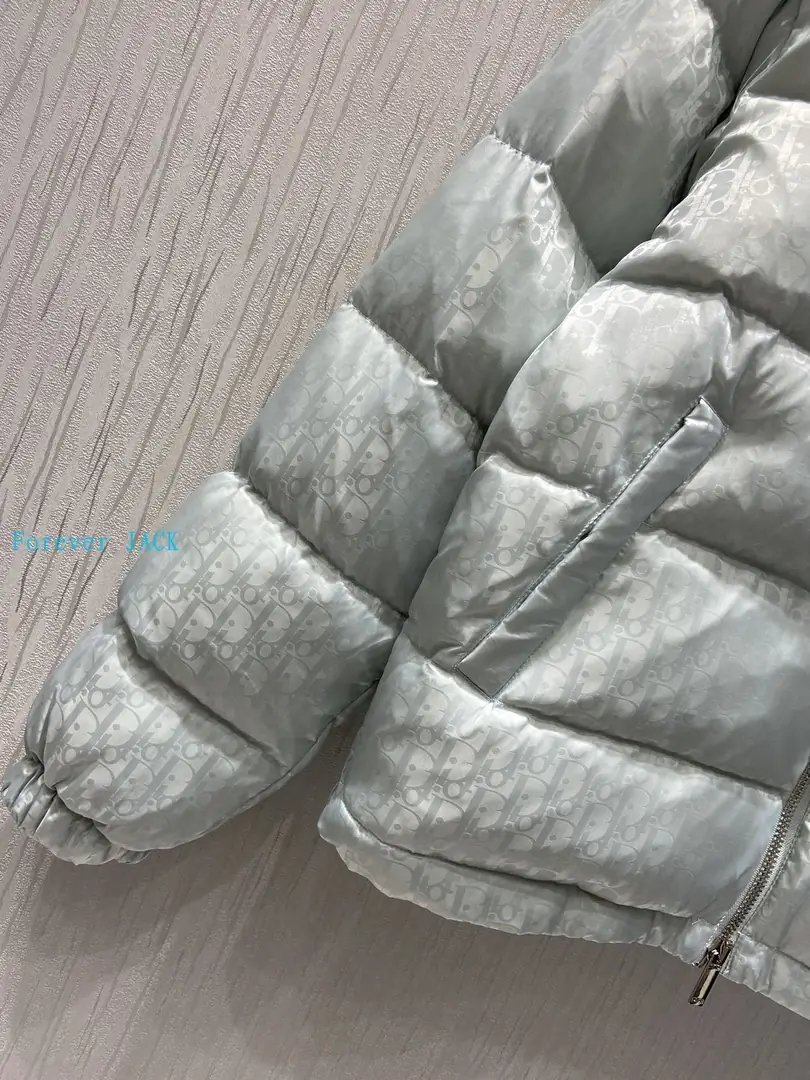 4836-66.88$-DIOR gallery