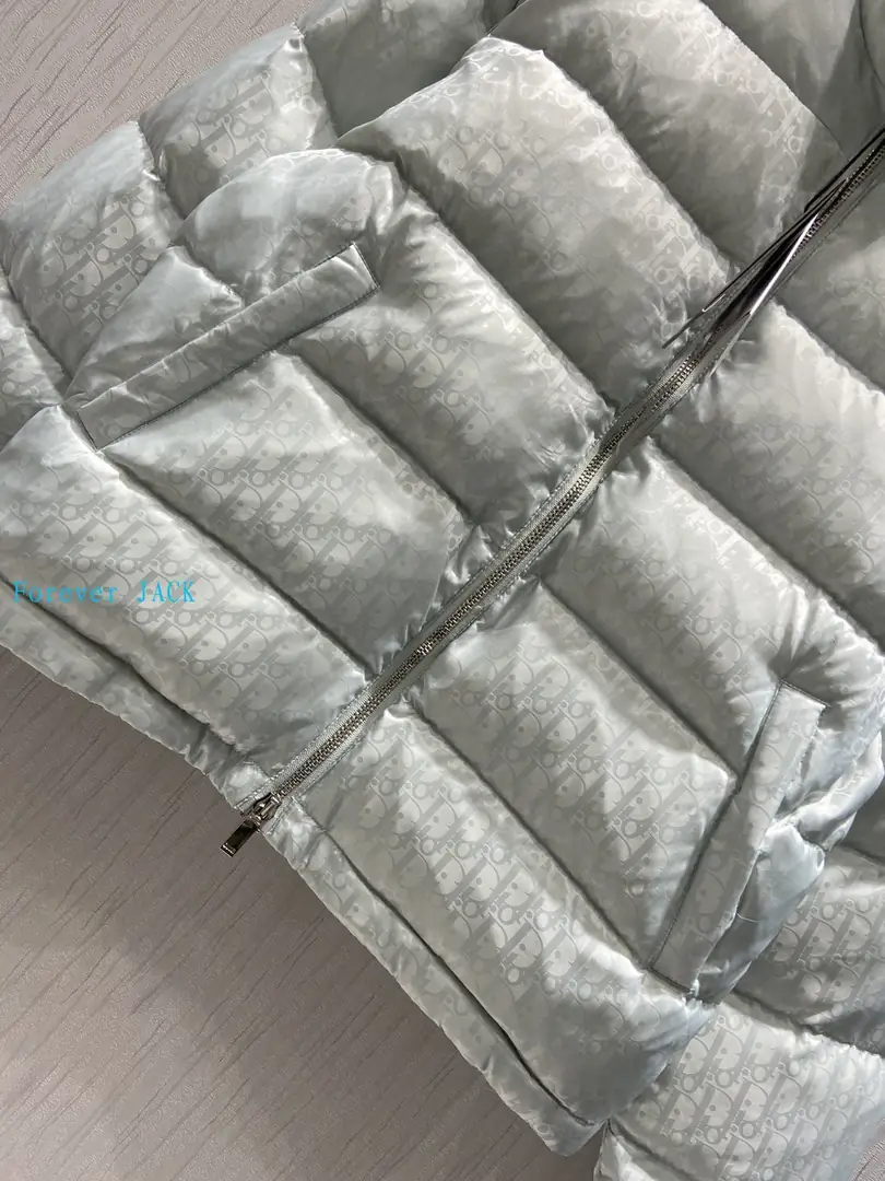 4836-66.88$-DIOR gallery