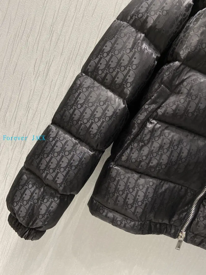 4836-66.88$-DIOR gallery