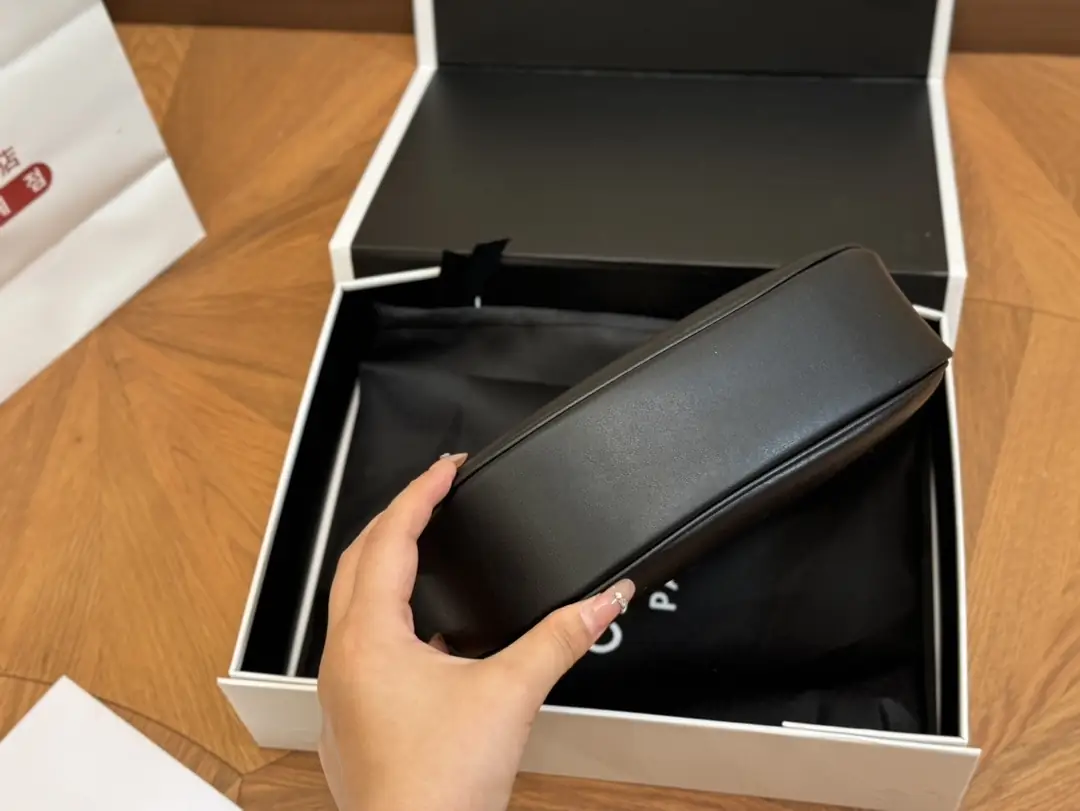 4838-57.8$-celine gallery