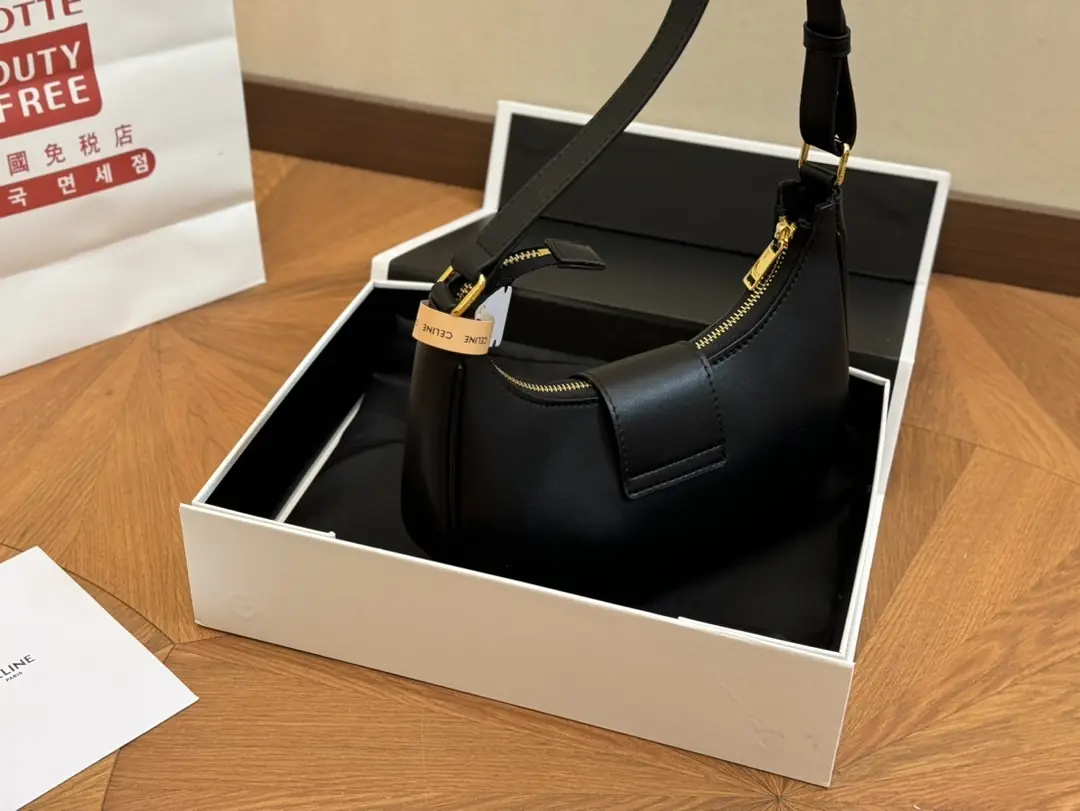 4838-57.8$-celine gallery