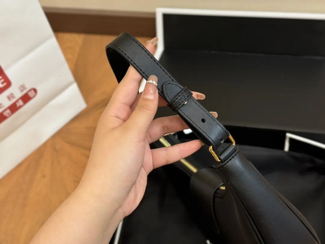 4838-57.8$-celine gallery