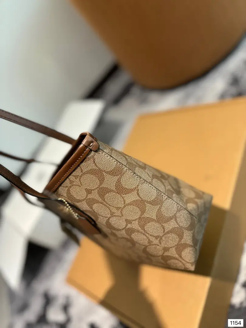 4868-57.8$-coach gallery