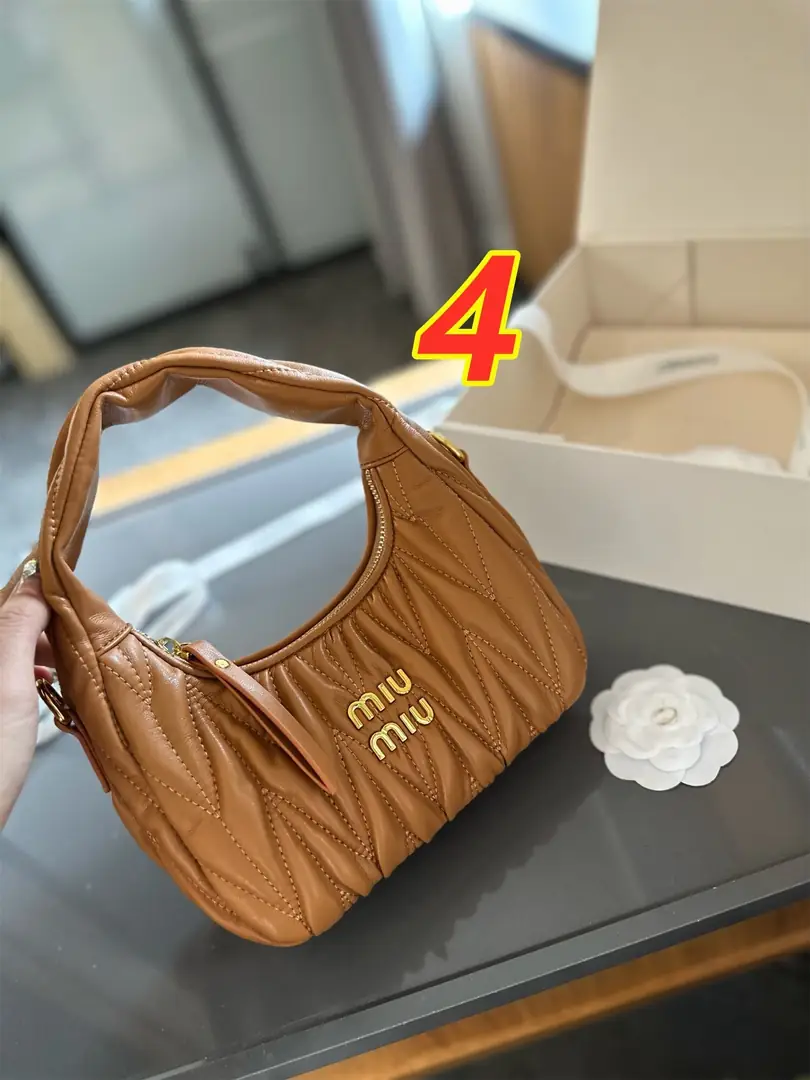 4883-53.88$-miumiu gallery