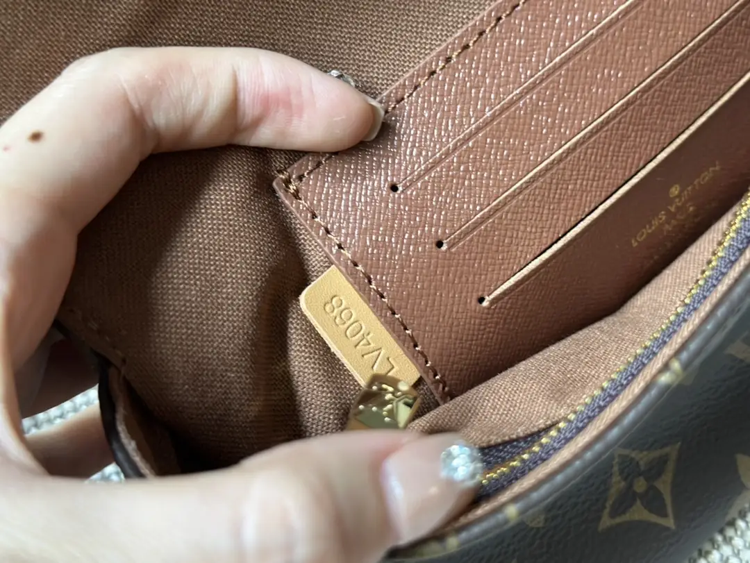 4981-57.8$-LV gallery