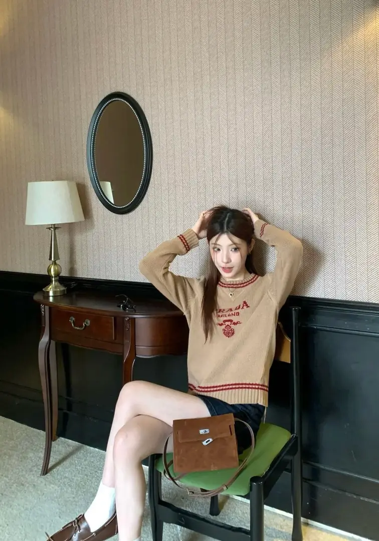 5004-49.99$-PRADA gallery