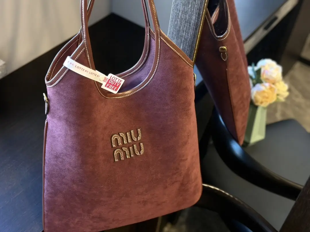 5022-58.9$-MIUMIU gallery