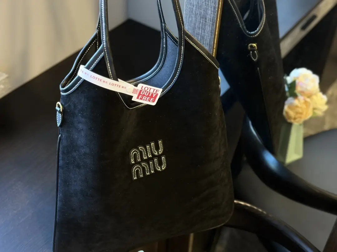 5022-58.9$-MIUMIU gallery