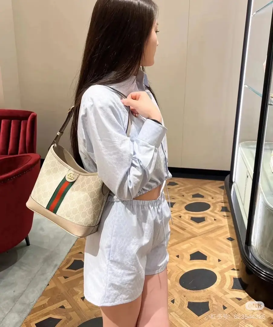 5023-69.99$-gucci gallery