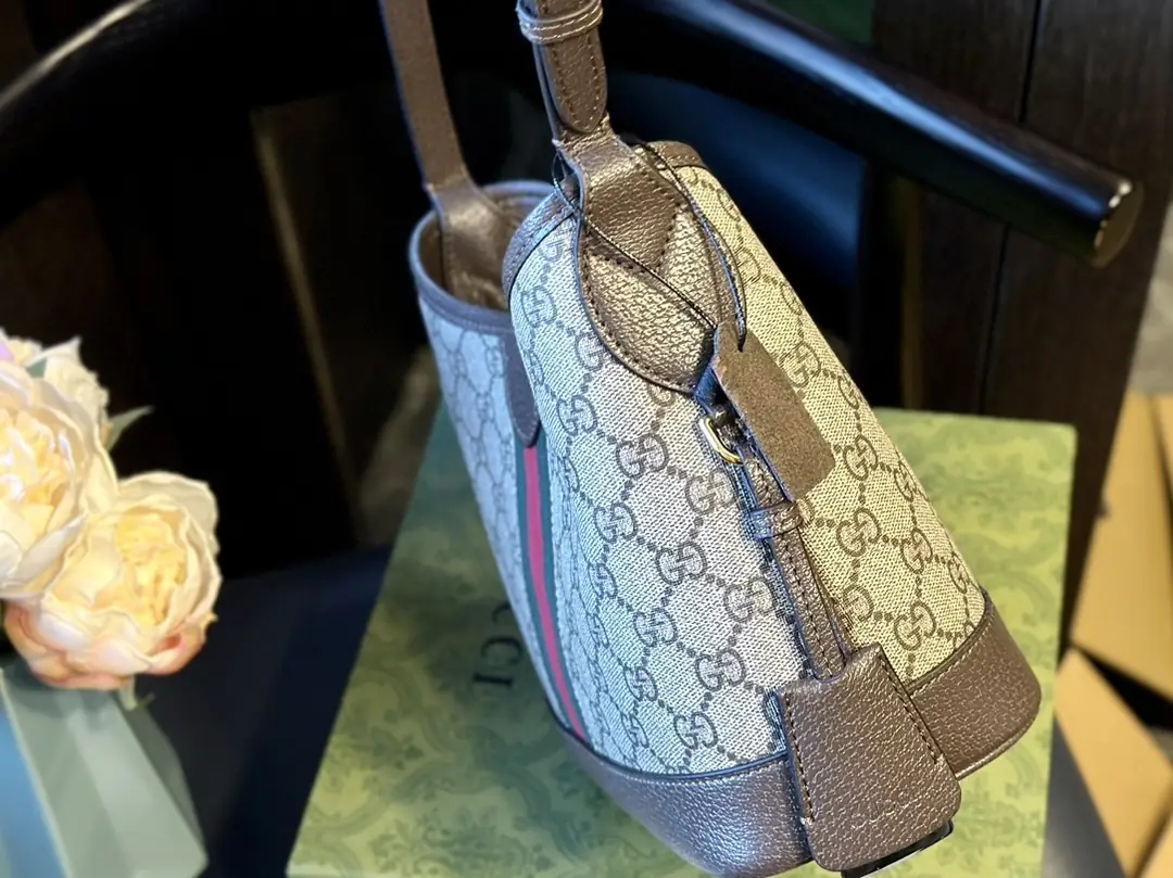 5023-69.99$-gucci gallery