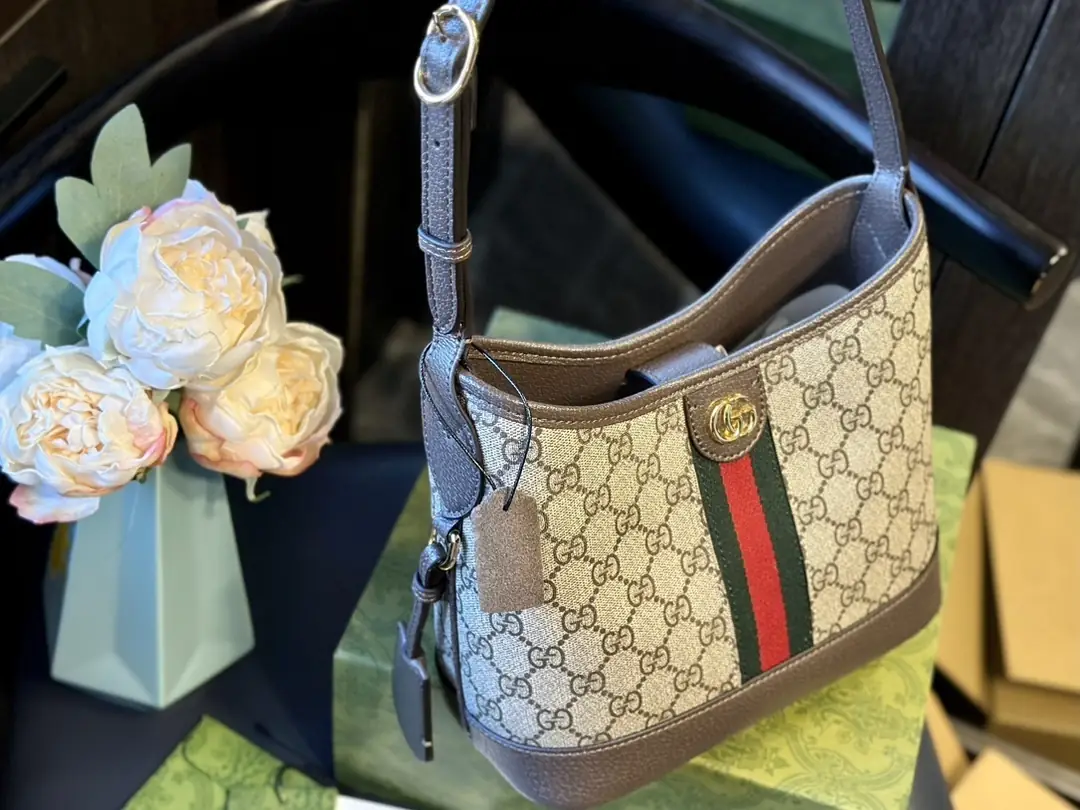 5023-69.99$-gucci gallery