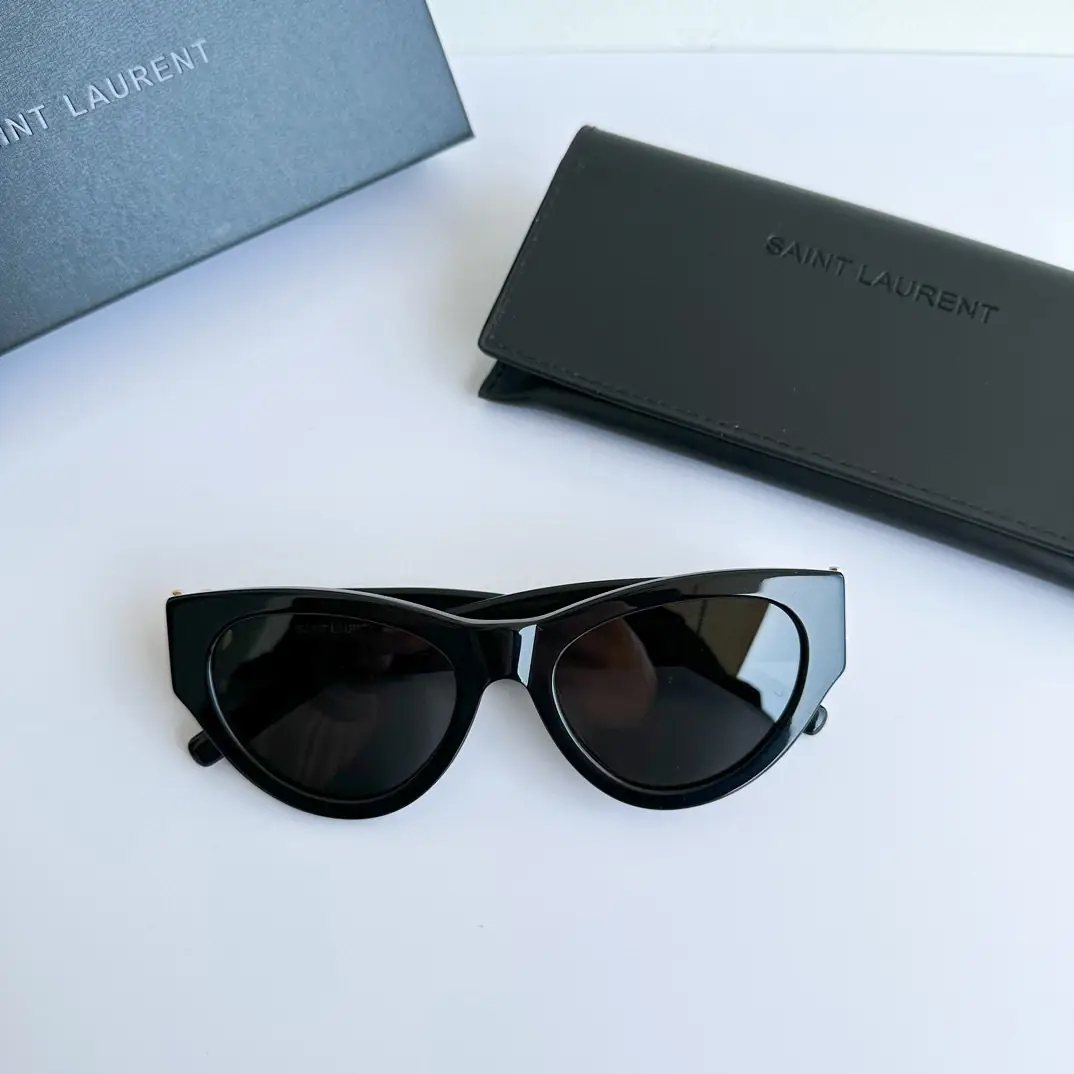 5088-370-51.88$-ysl gallery