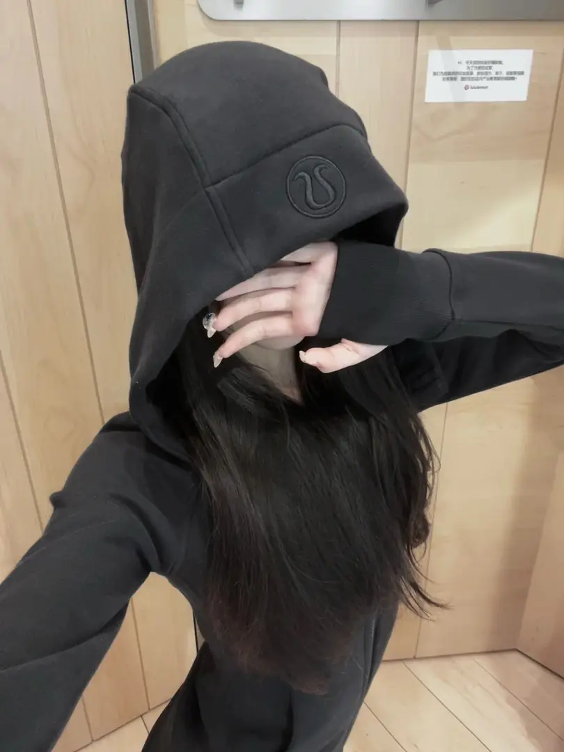 5117-425-58.66$--Lululemon scuba gallery