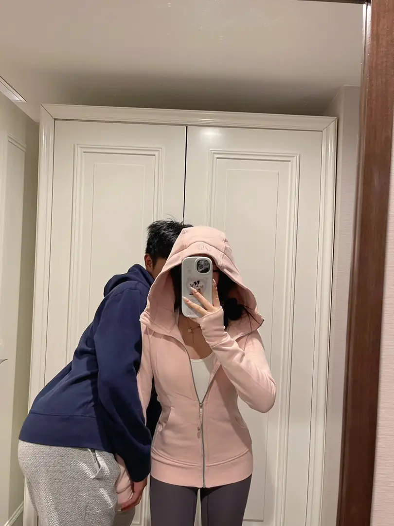 5117-425-58.66$--Lululemon scuba gallery