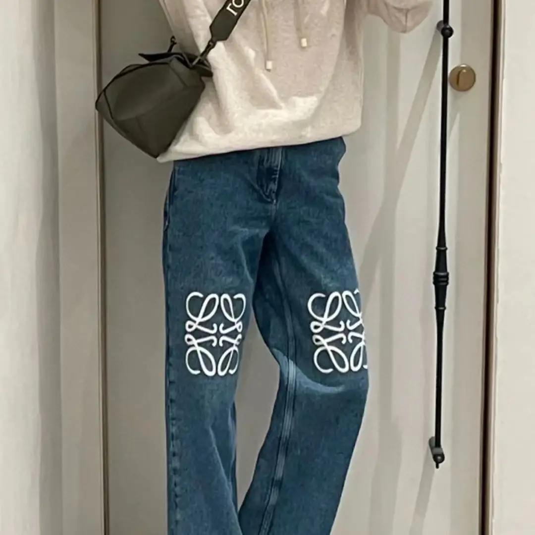 5121-399-loewe gallery