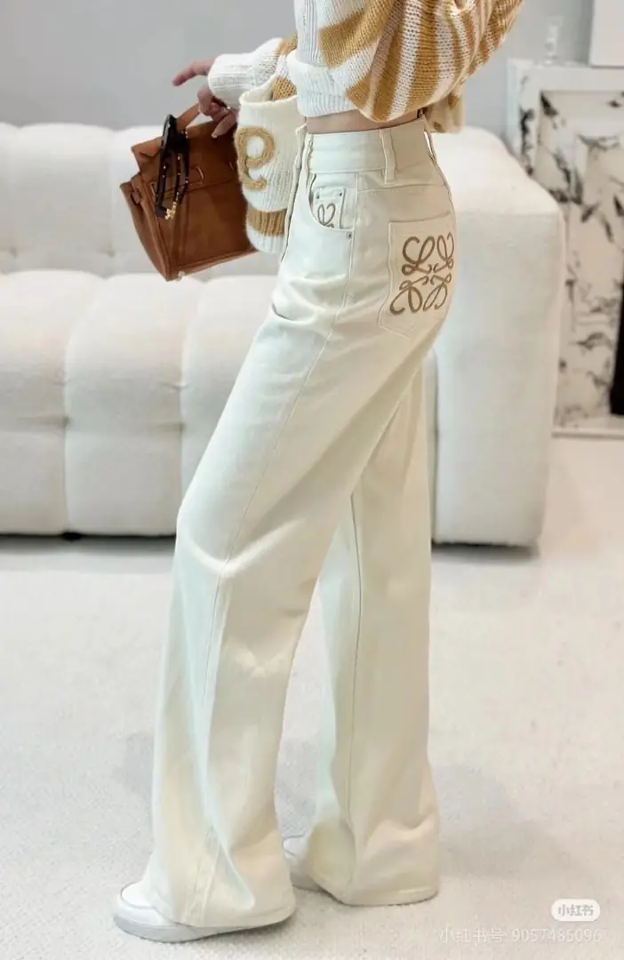 5121-399-loewe gallery