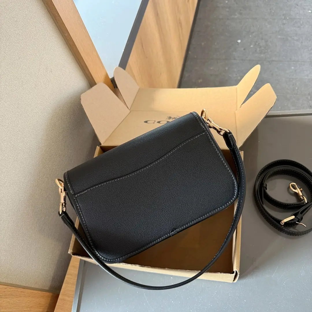 5125-63$-COACH gallery