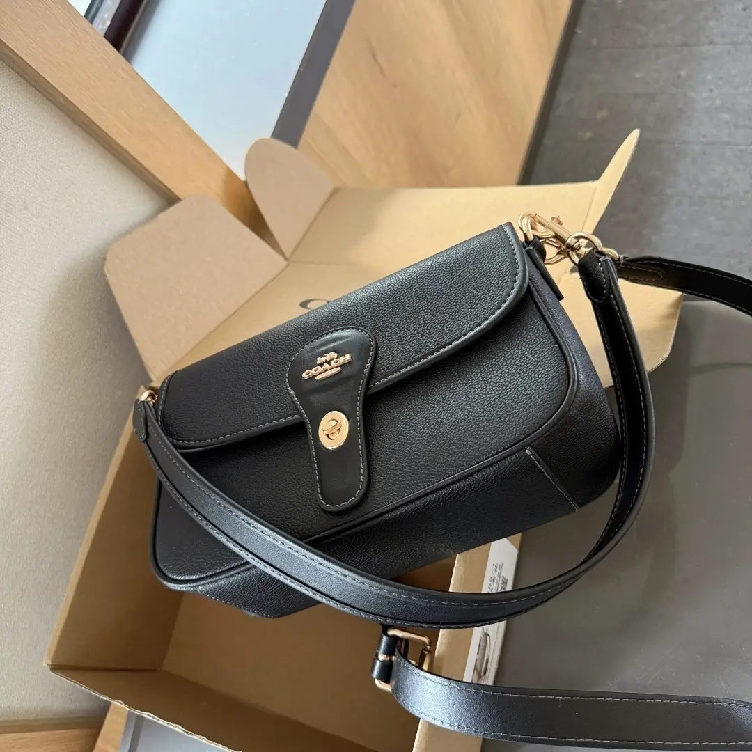 5125-63$-COACH gallery