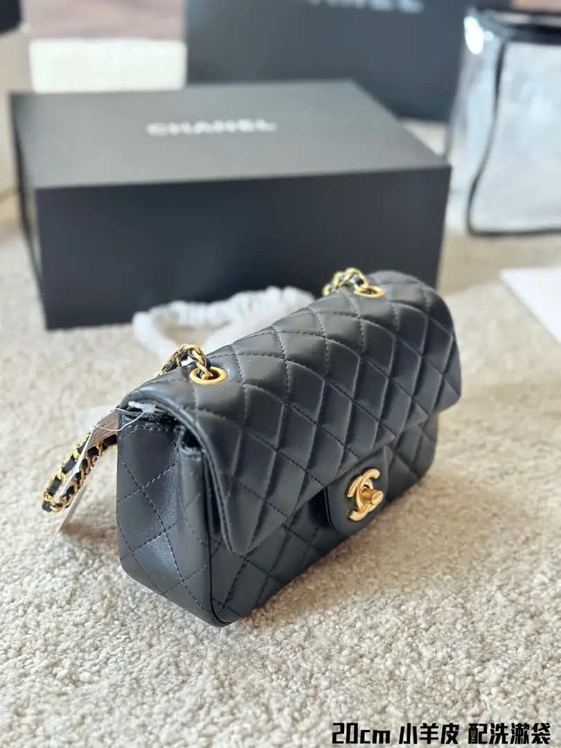 5136-65$-chanel gallery
