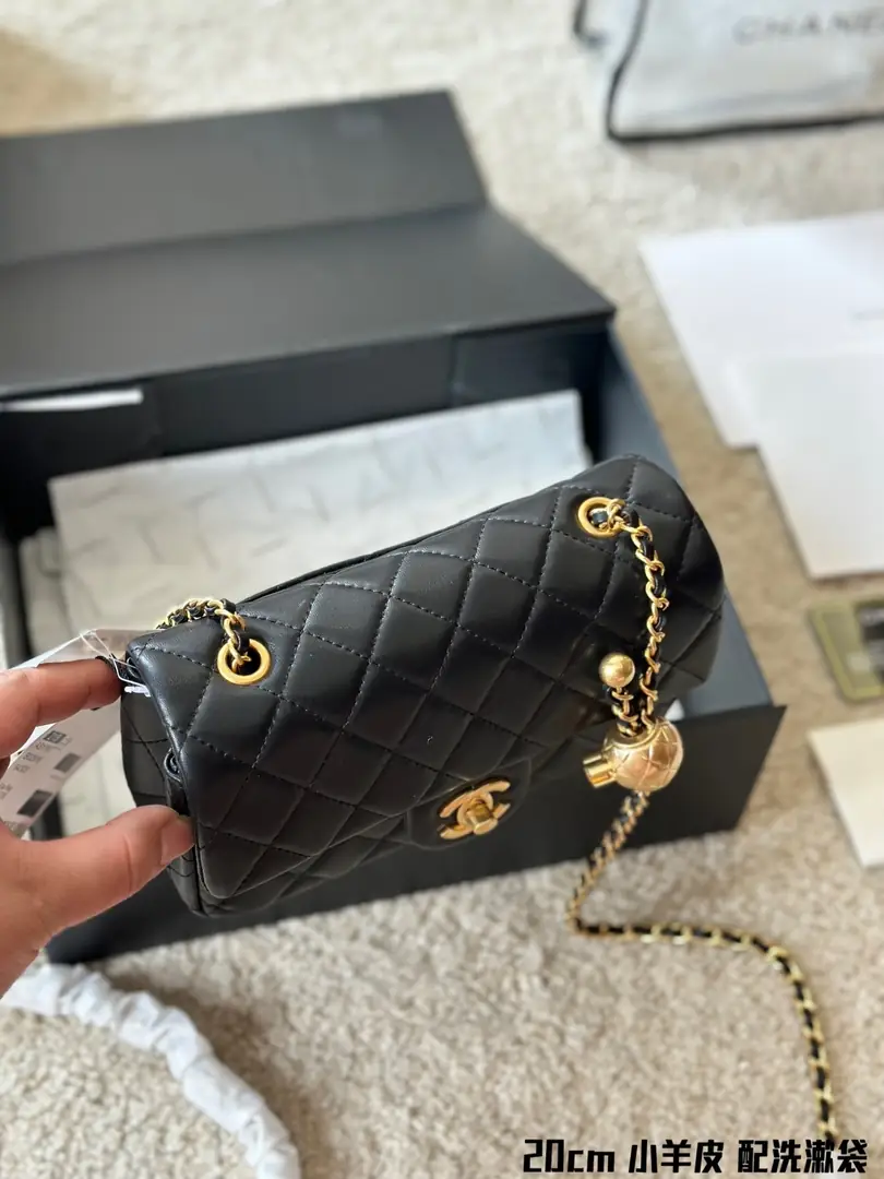 5136-65$-chanel gallery