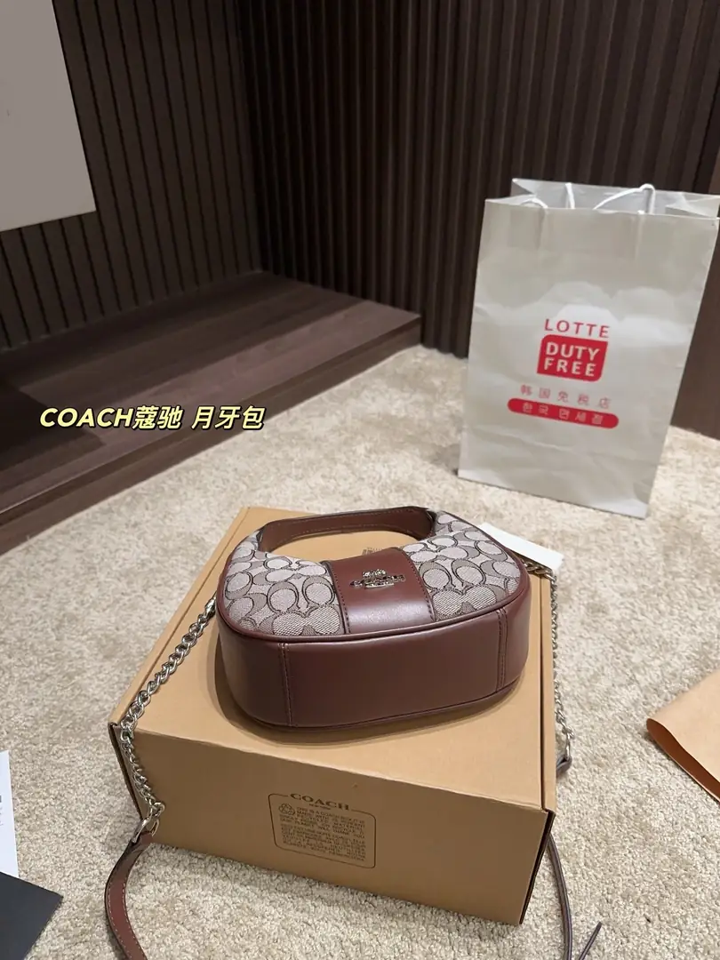 5157-58.8$-COACH gallery