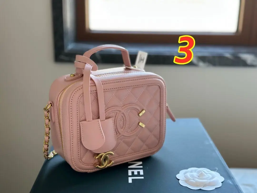 5158-62.8$-CHANEL gallery