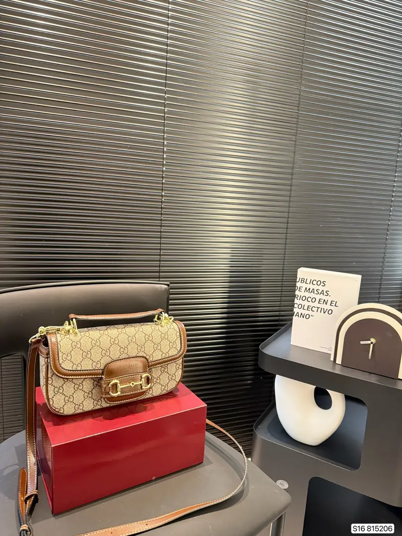 5160-56.8$-GUCCI gallery