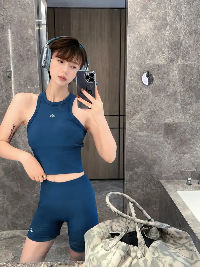 5176-48.8$-alo gallery