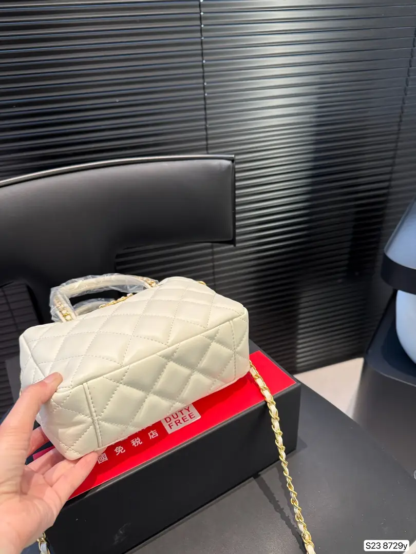 5179-62.8$-CHANEL gallery