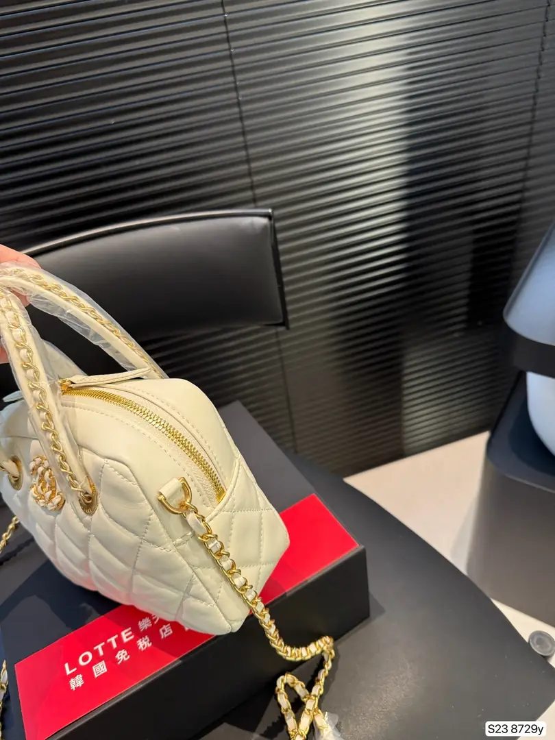 5179-62.8$-CHANEL gallery