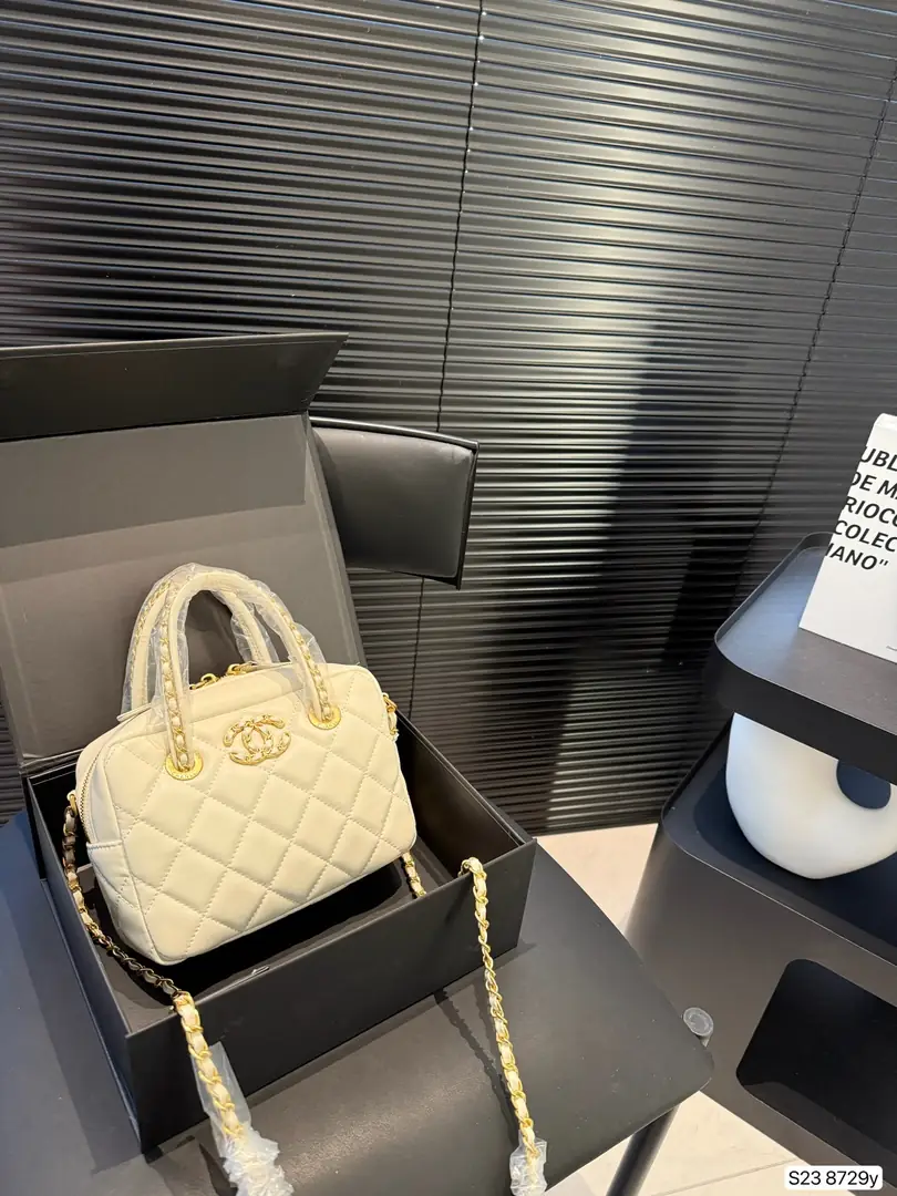 5179-62.8$-CHANEL gallery