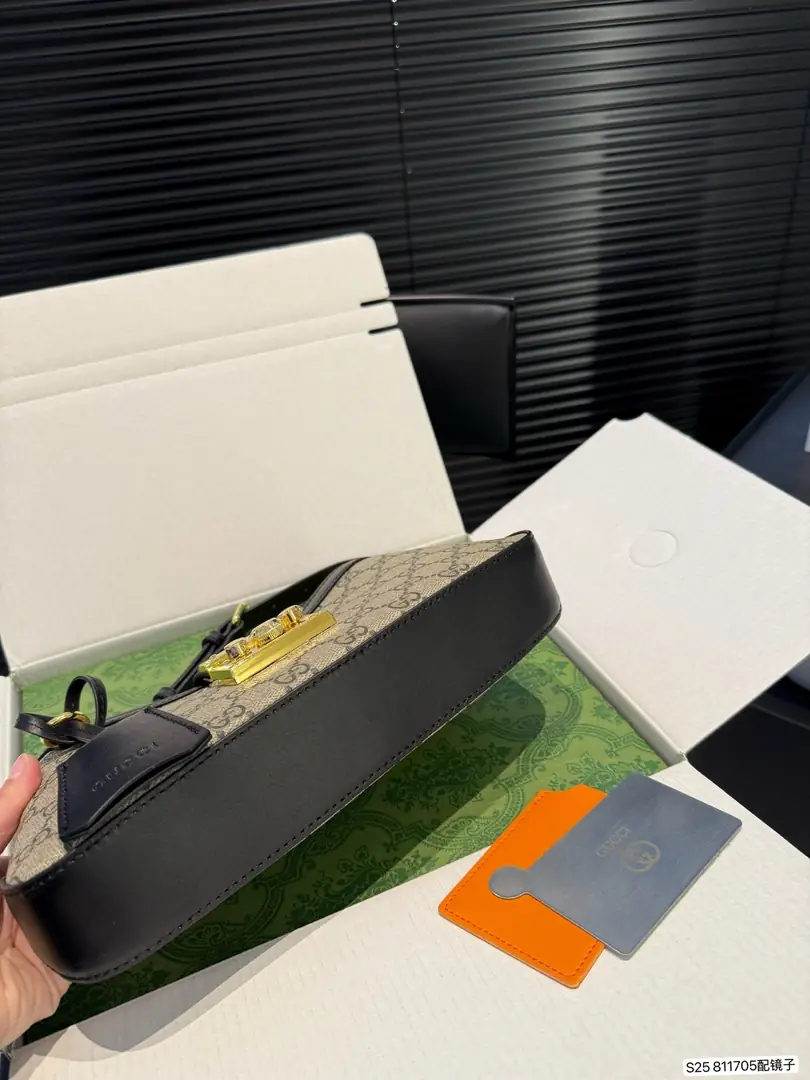 5182-62.8$-gucci gallery