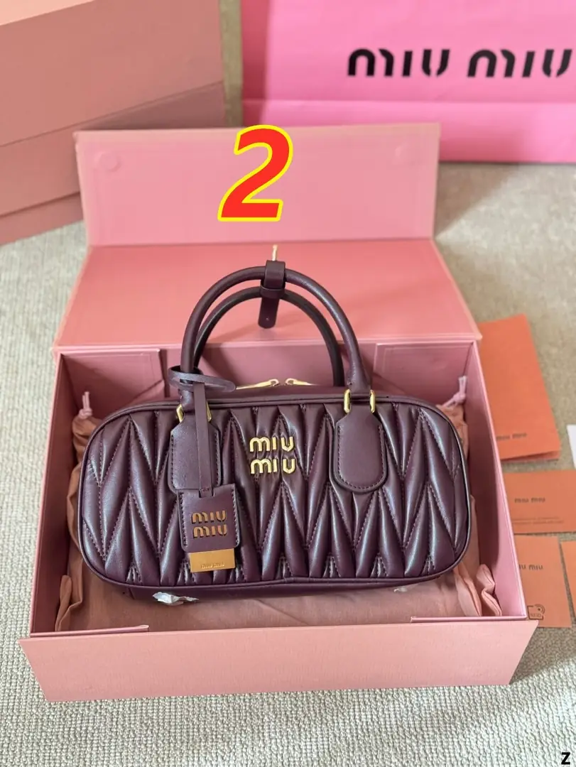 5200-69.9$-MIUMIU gallery