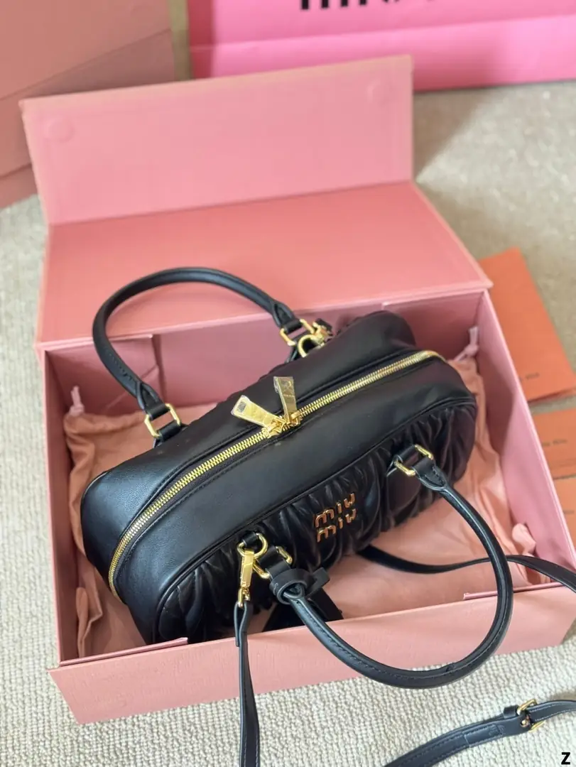 5200-69.9$-MIUMIU gallery