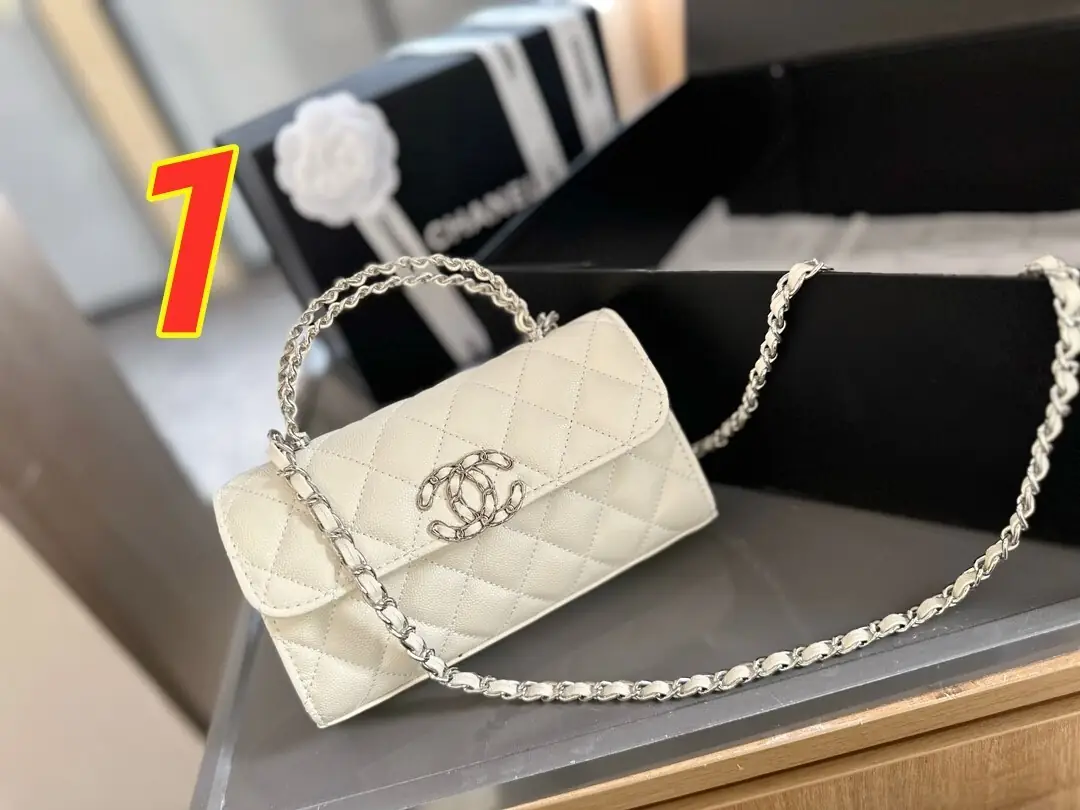 5227-61$-CHANEL gallery