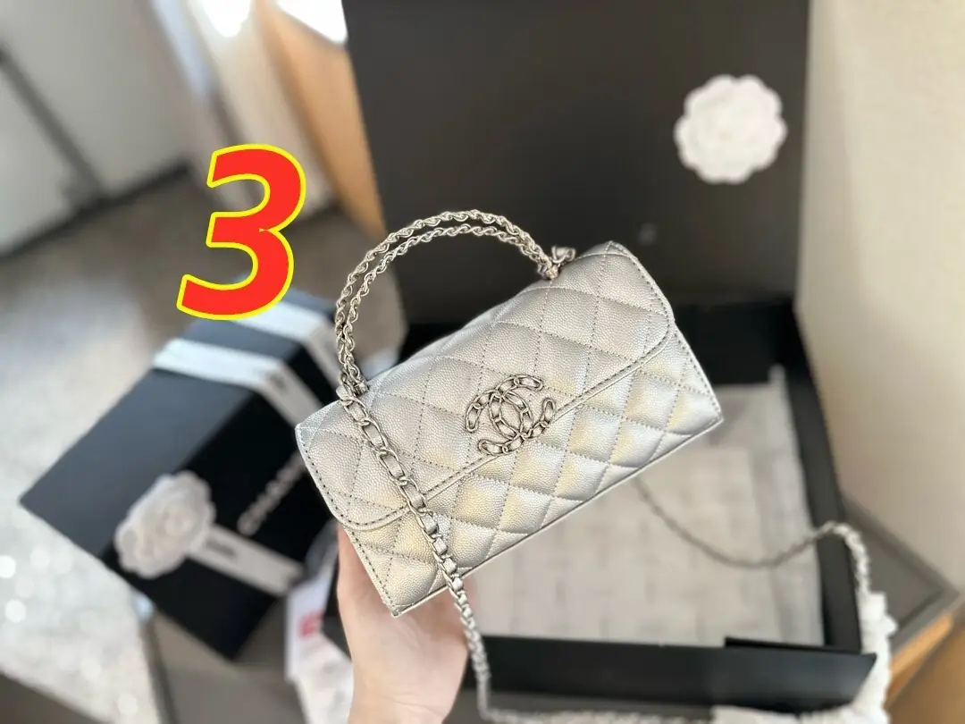 5227-61$-CHANEL gallery