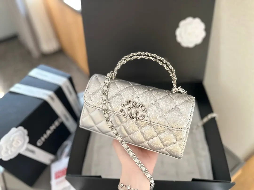 5227-61$-CHANEL gallery