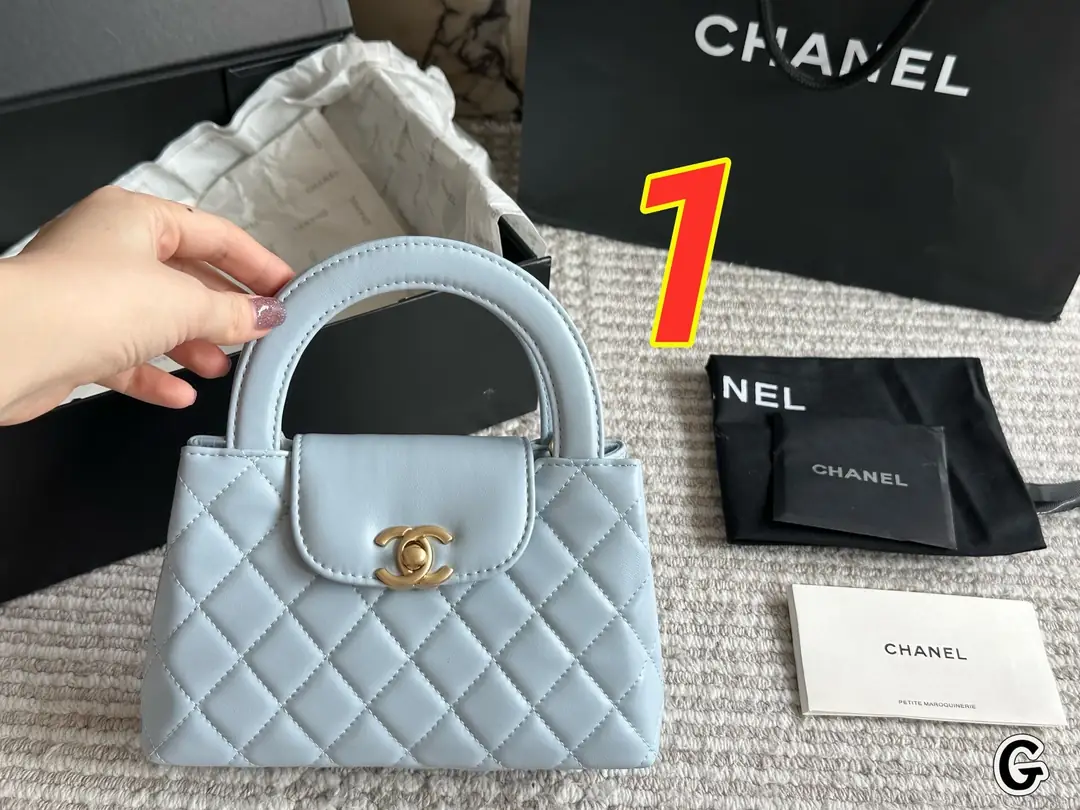 5228-58$-CHANEL gallery