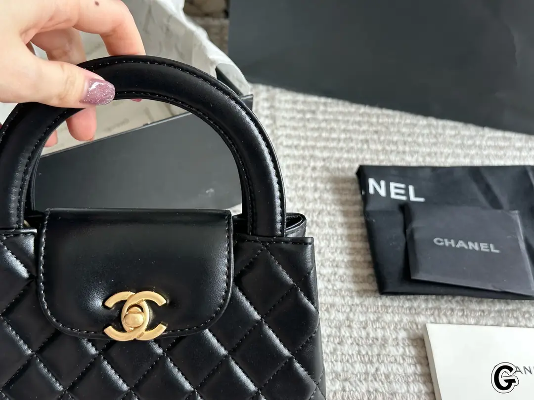 5228-58$-CHANEL gallery