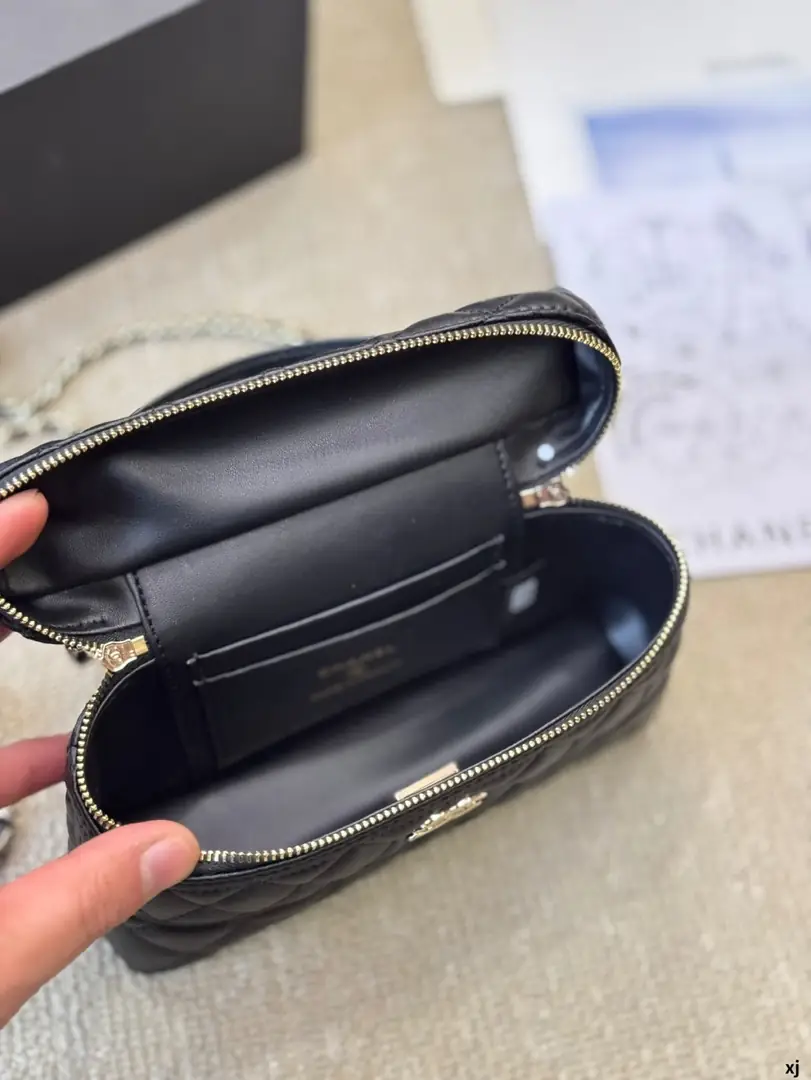 5300-63$-chanel gallery