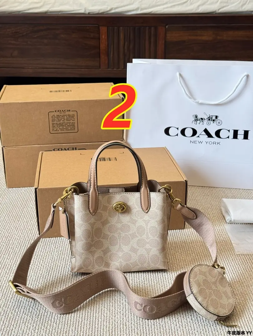 5429-65$-COACH gallery