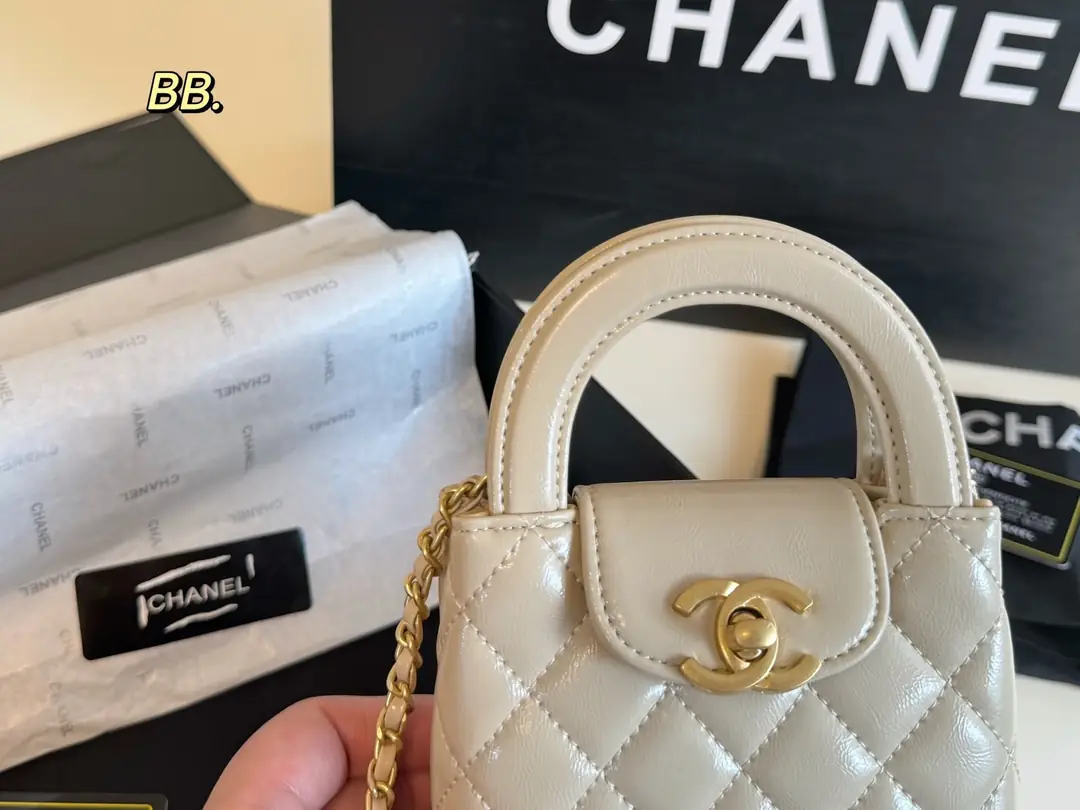 5489-58$-CHANEL gallery