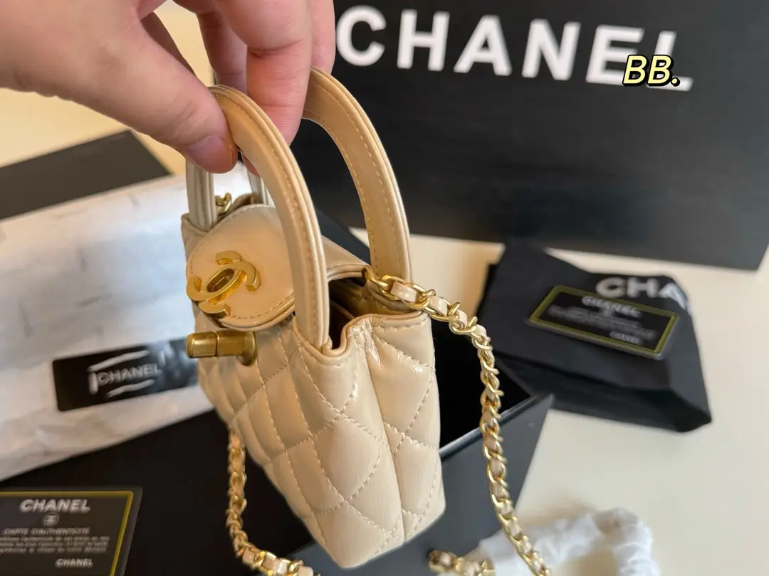 5489-58$-CHANEL gallery