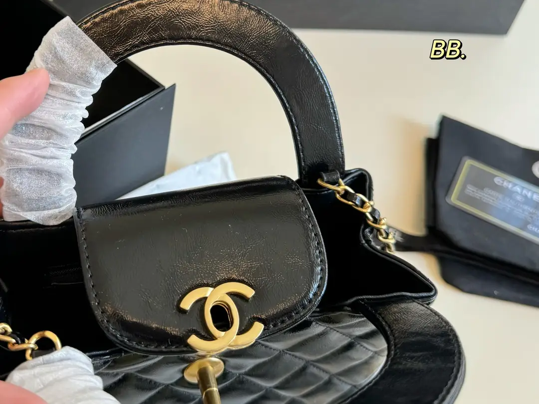 5490-59.99$-CHANEL gallery